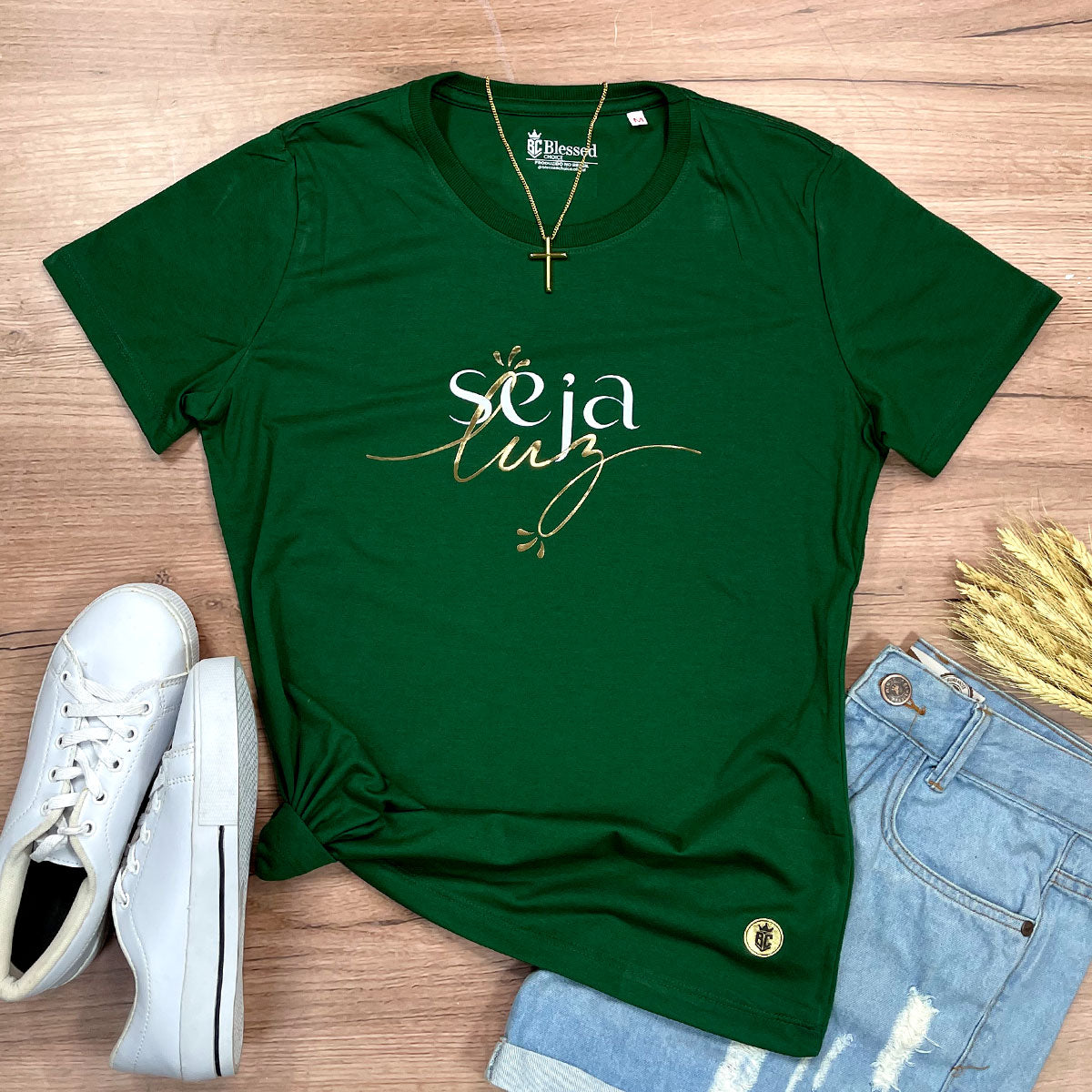 Camiseta Feminina Verde Seja Luz