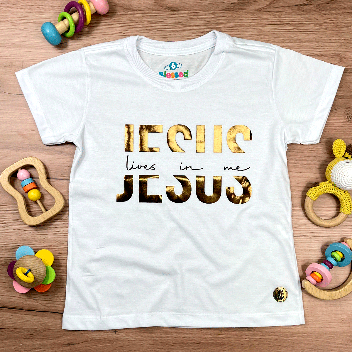 T-Shirt Infantil Branca Jesus Lives In Me