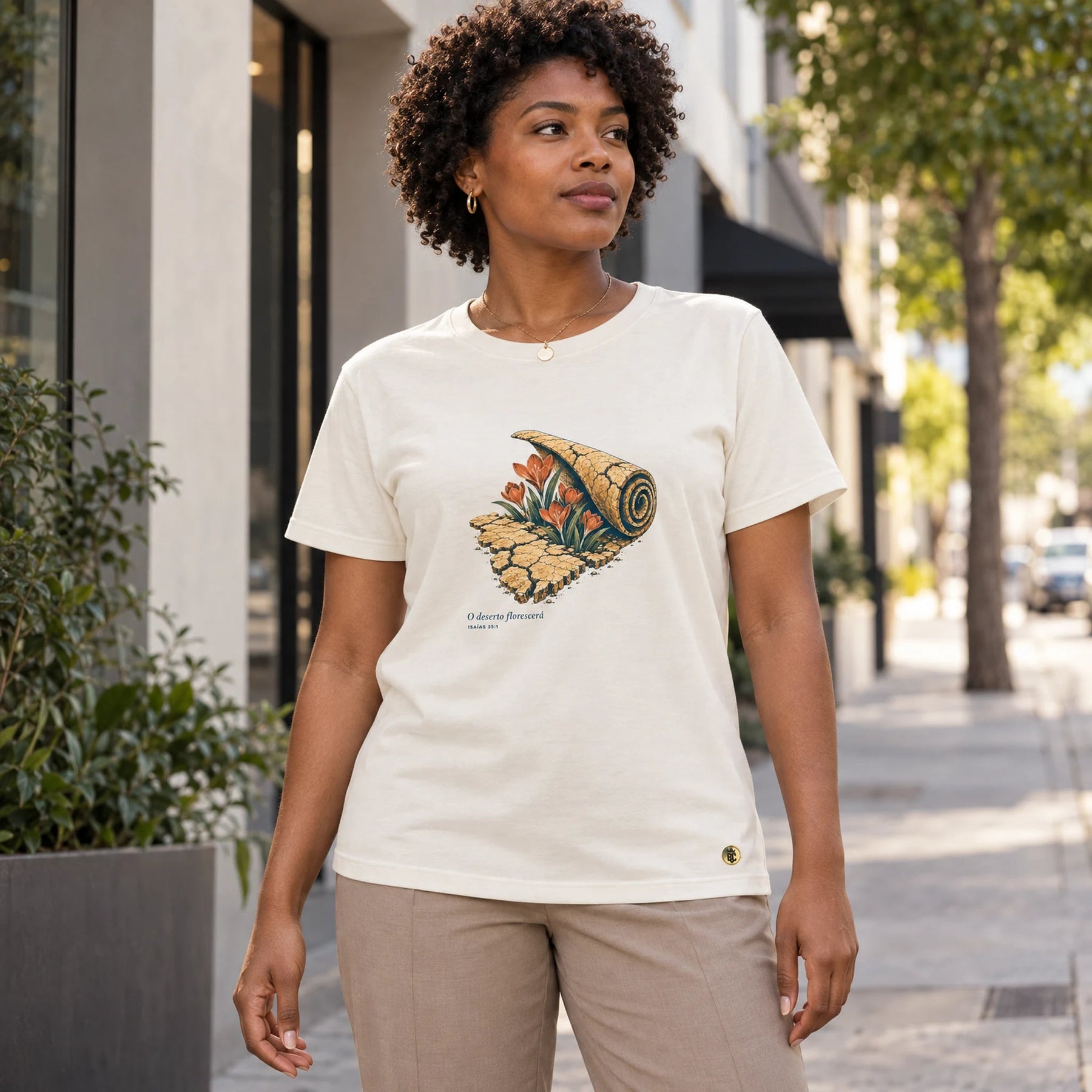 Camiseta Feminina Off White O deserto florescerá