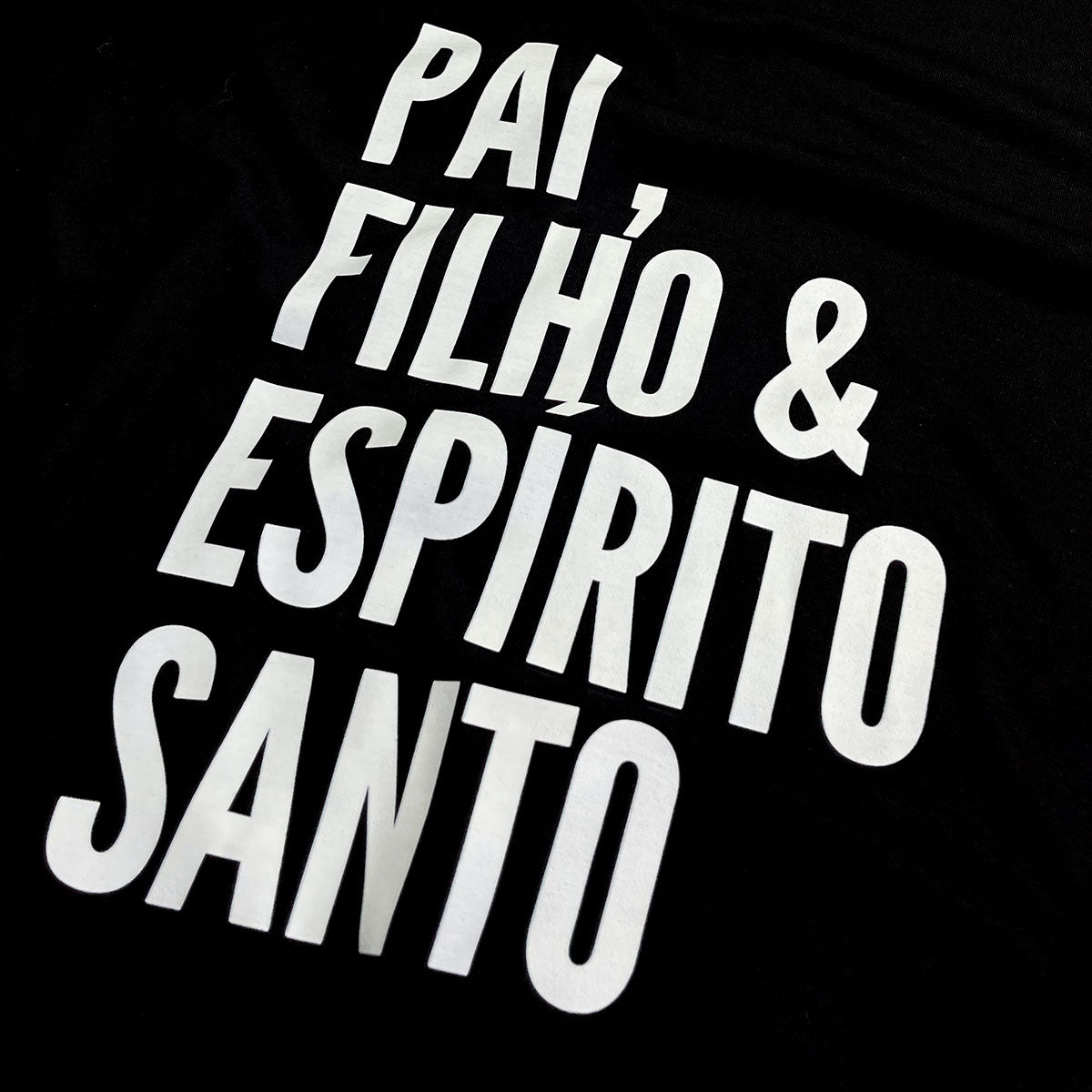 Camiseta Masculina Preta Pai, Filho & Espírito Santo