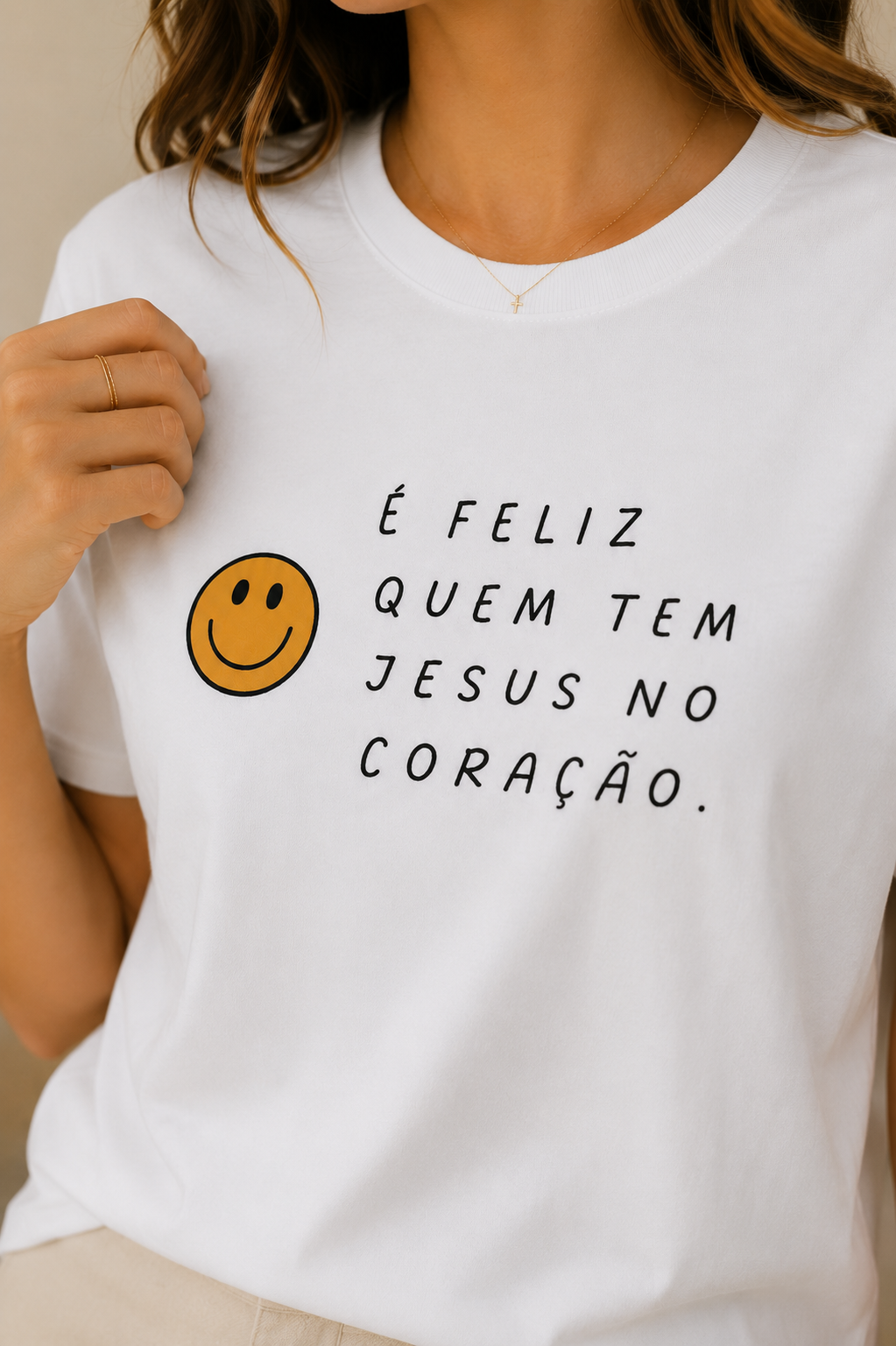 Camiseta Feminina Branca Jesus no Coração