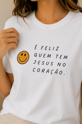 Camiseta Feminina Branca Jesus no Coração
