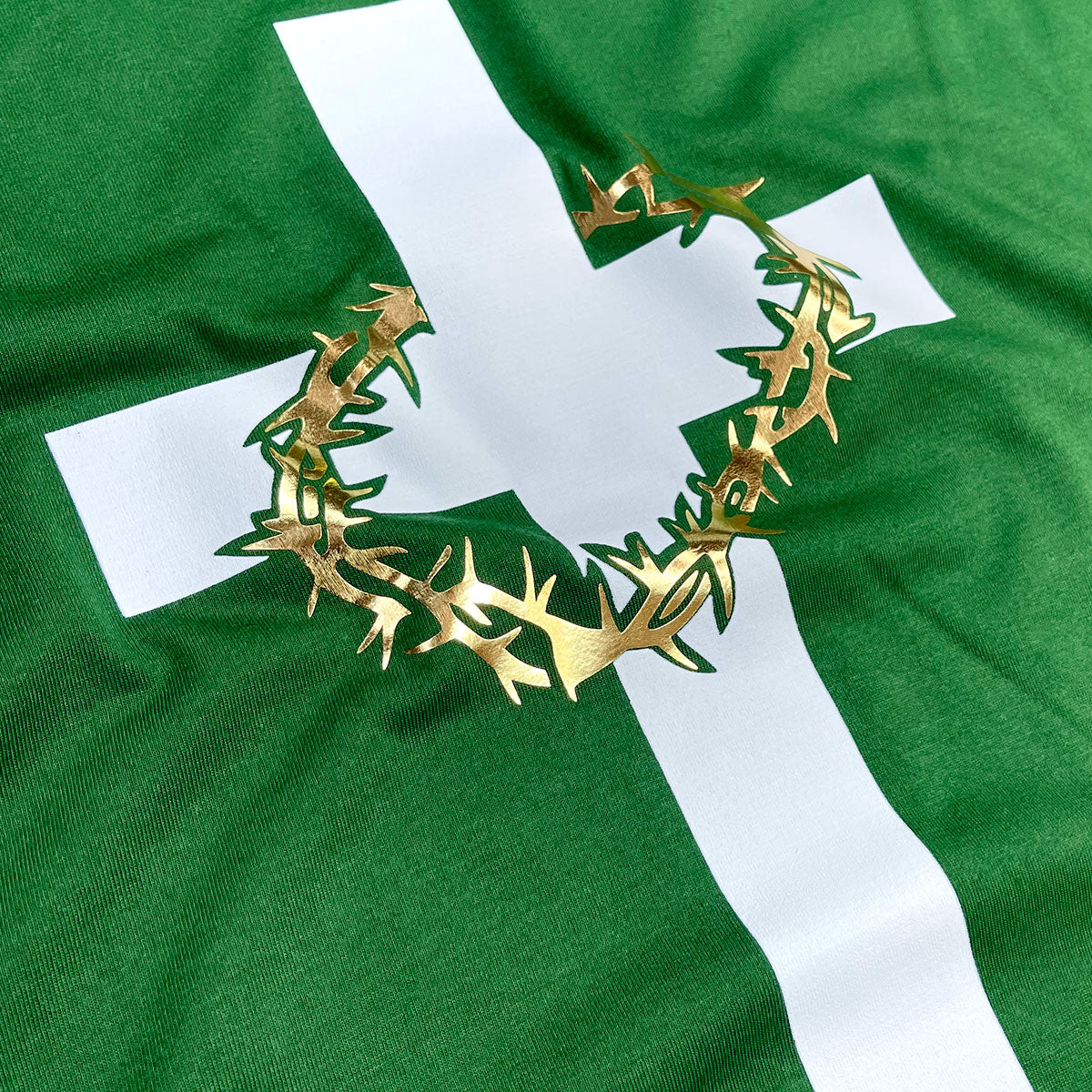 Camiseta Masculina Verde Cruz Espinhos