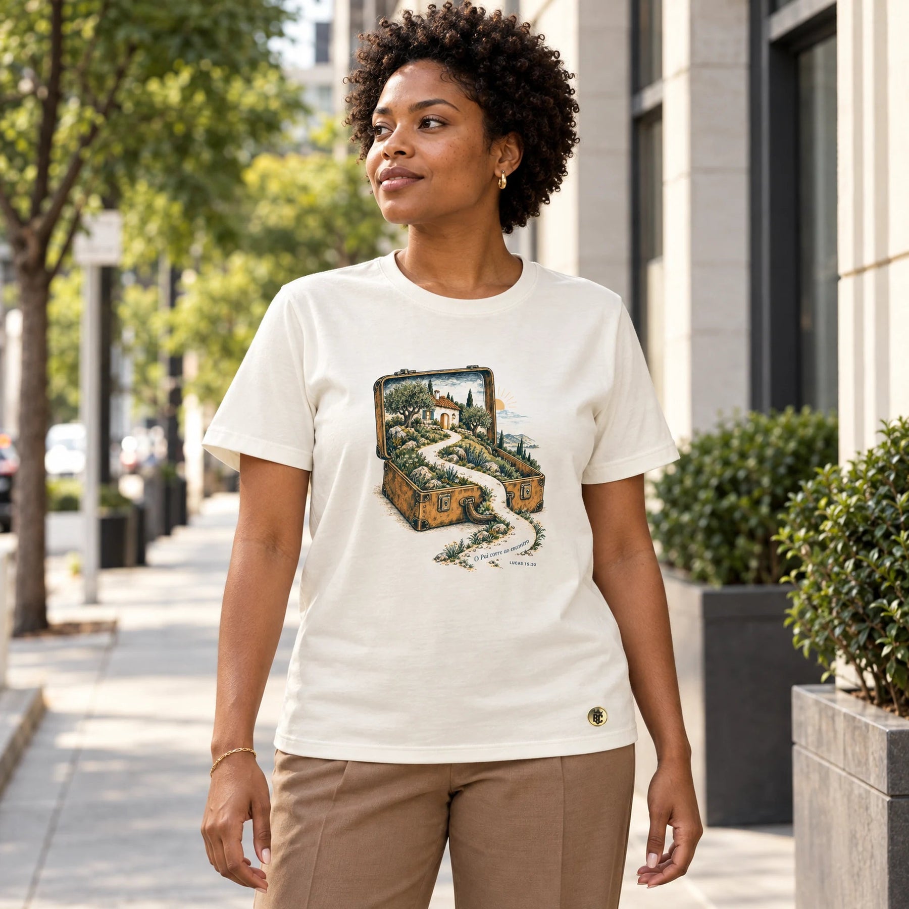 Camiseta Feminina Off White O Pai corre ao encontro