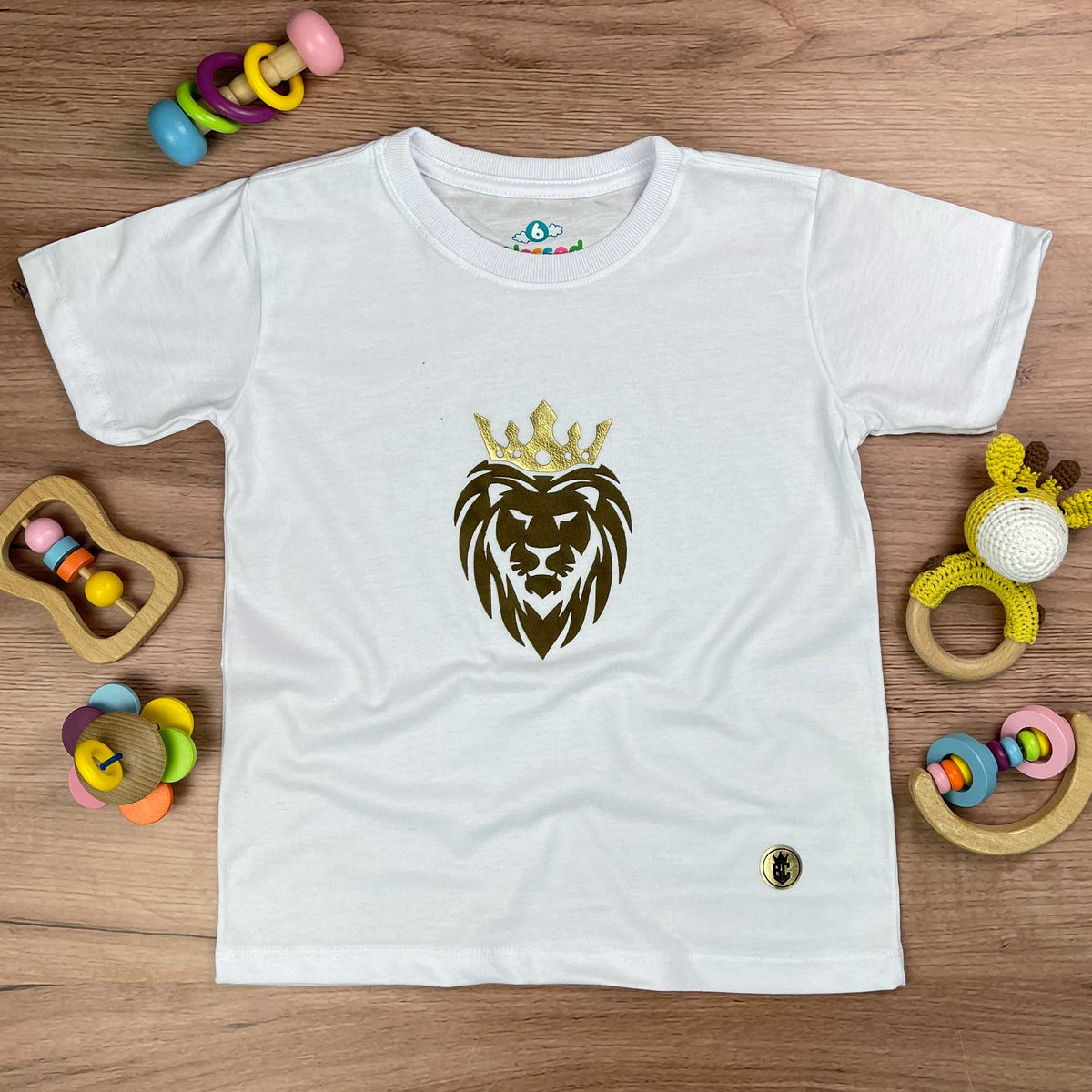 T-Shirt Infantil Branca Coroa Leão Veludo