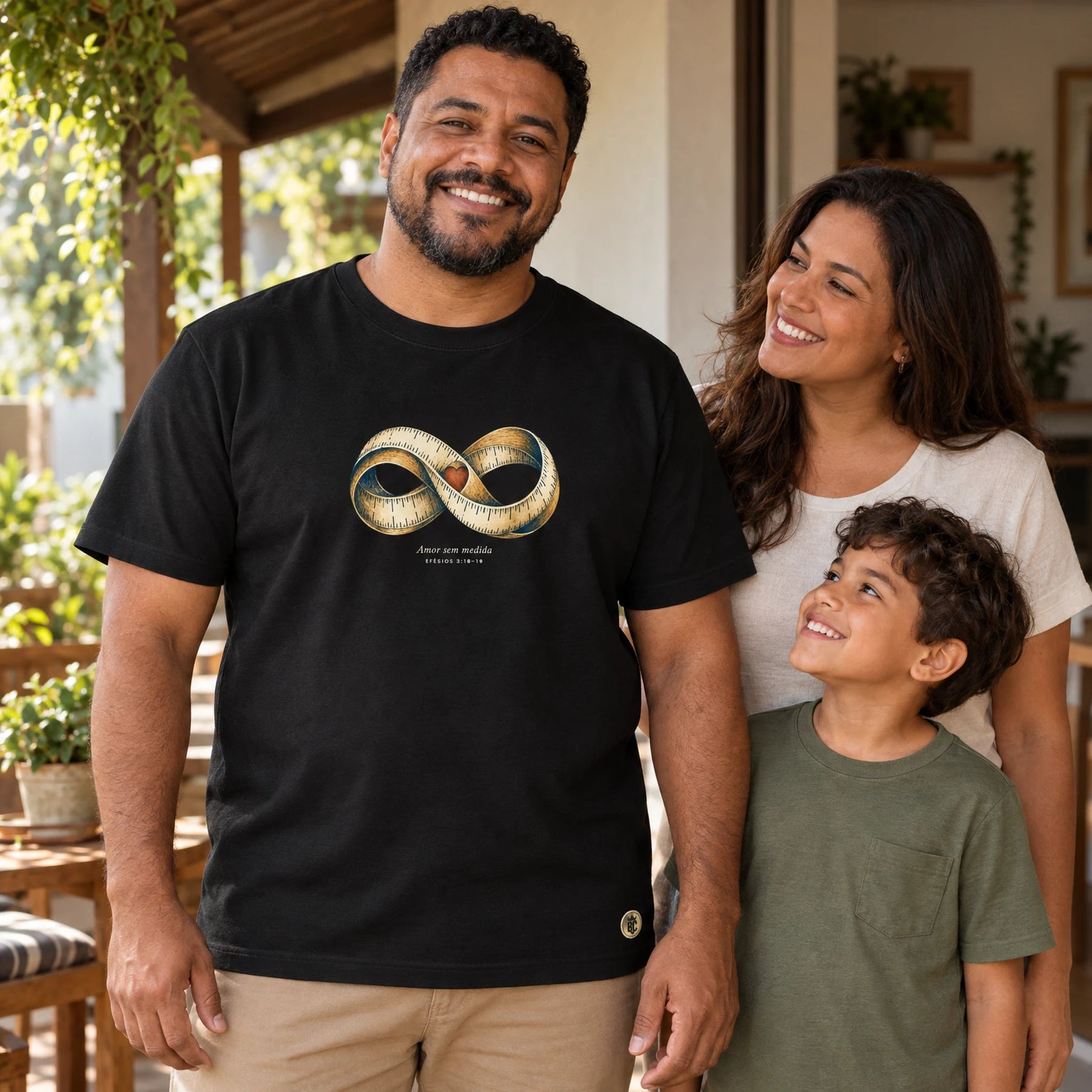 Camiseta Masculina Preta Amor sem medida