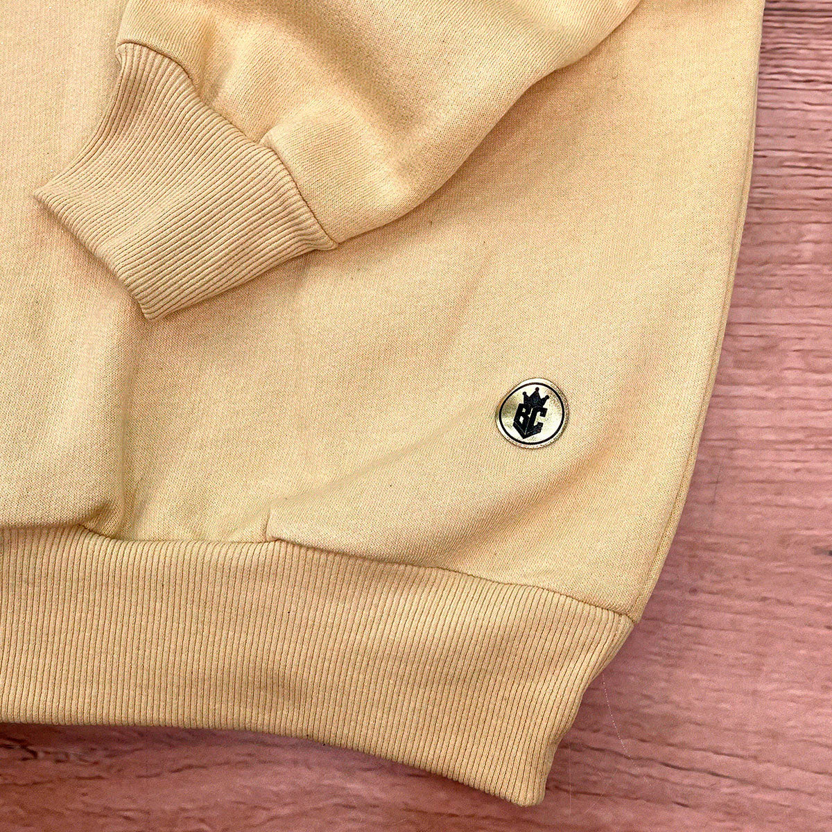 Moletom Caqui Aplique Camaleão IM Blessed