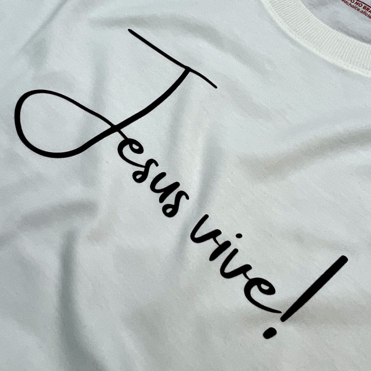 Camiseta Feminina Off White Jesus Vive!