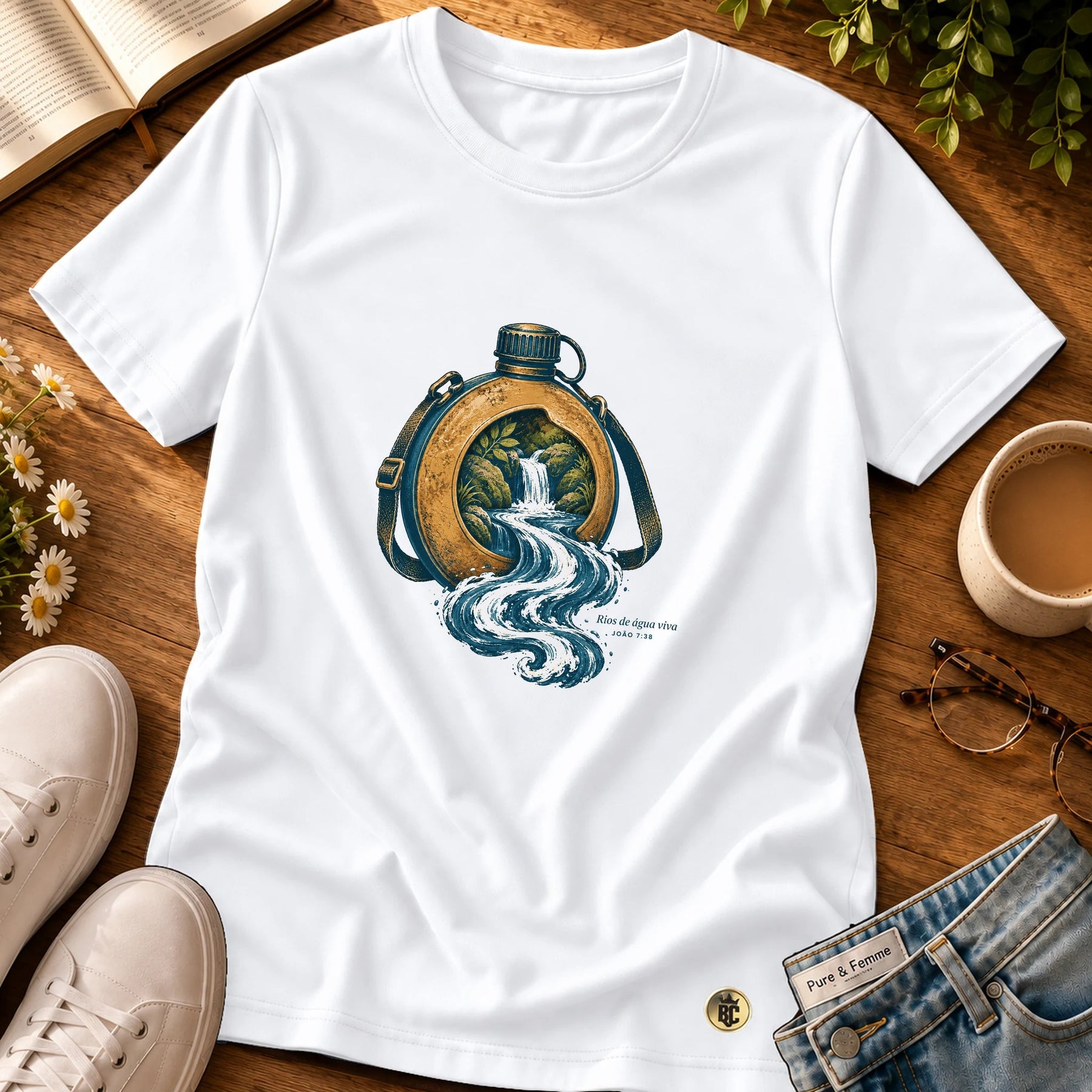 Camiseta Feminina Branca Rios de água viva