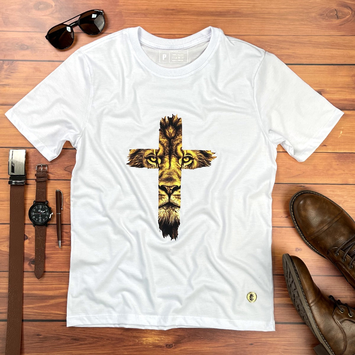 Camiseta Masculina Branca Cruz Leão Dourado