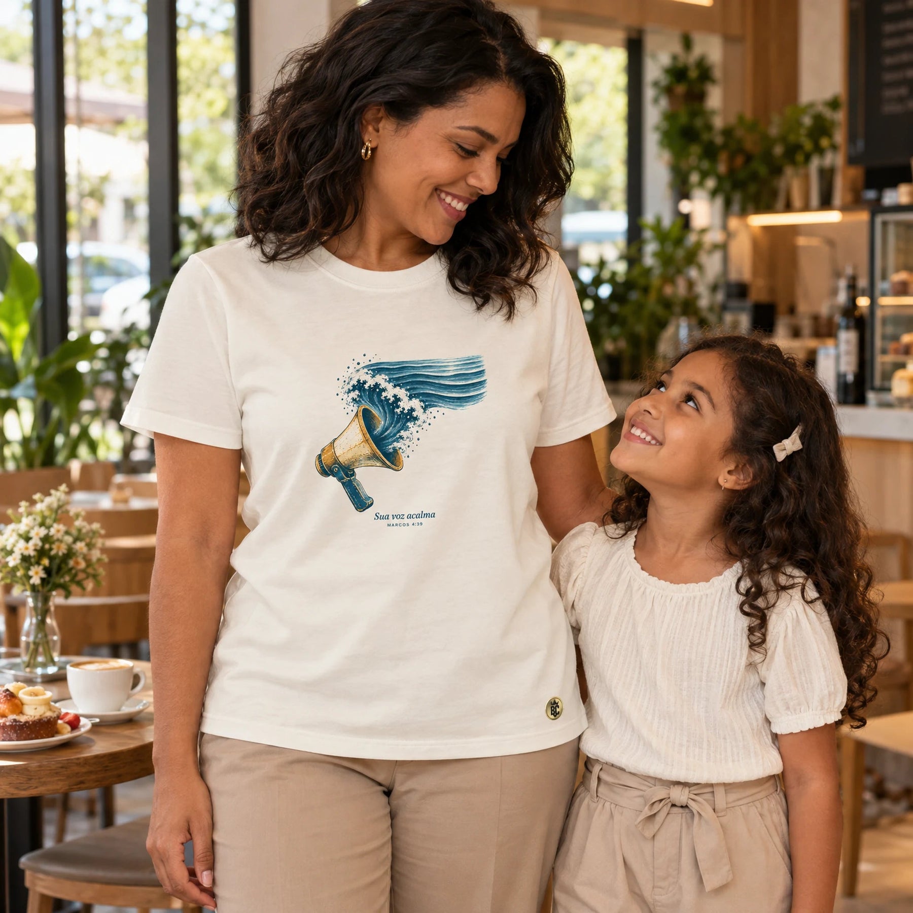 Camiseta Feminina Off White Sua voz acalma