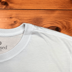 Camiseta Masculina Branca Aplique Camaleão IM Blessed