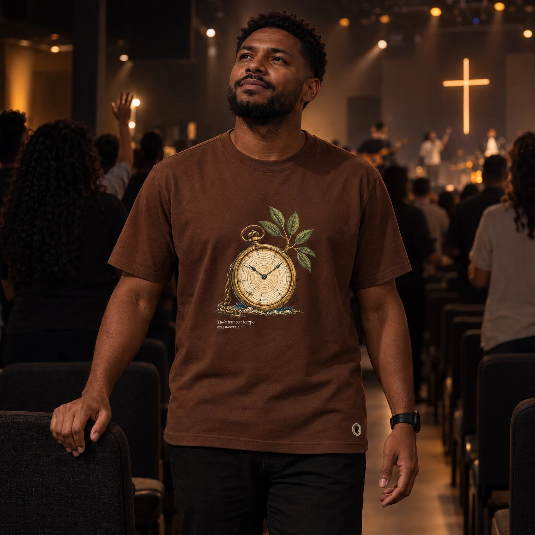 Camiseta Masculina Marrom Tudo tem seu tempo