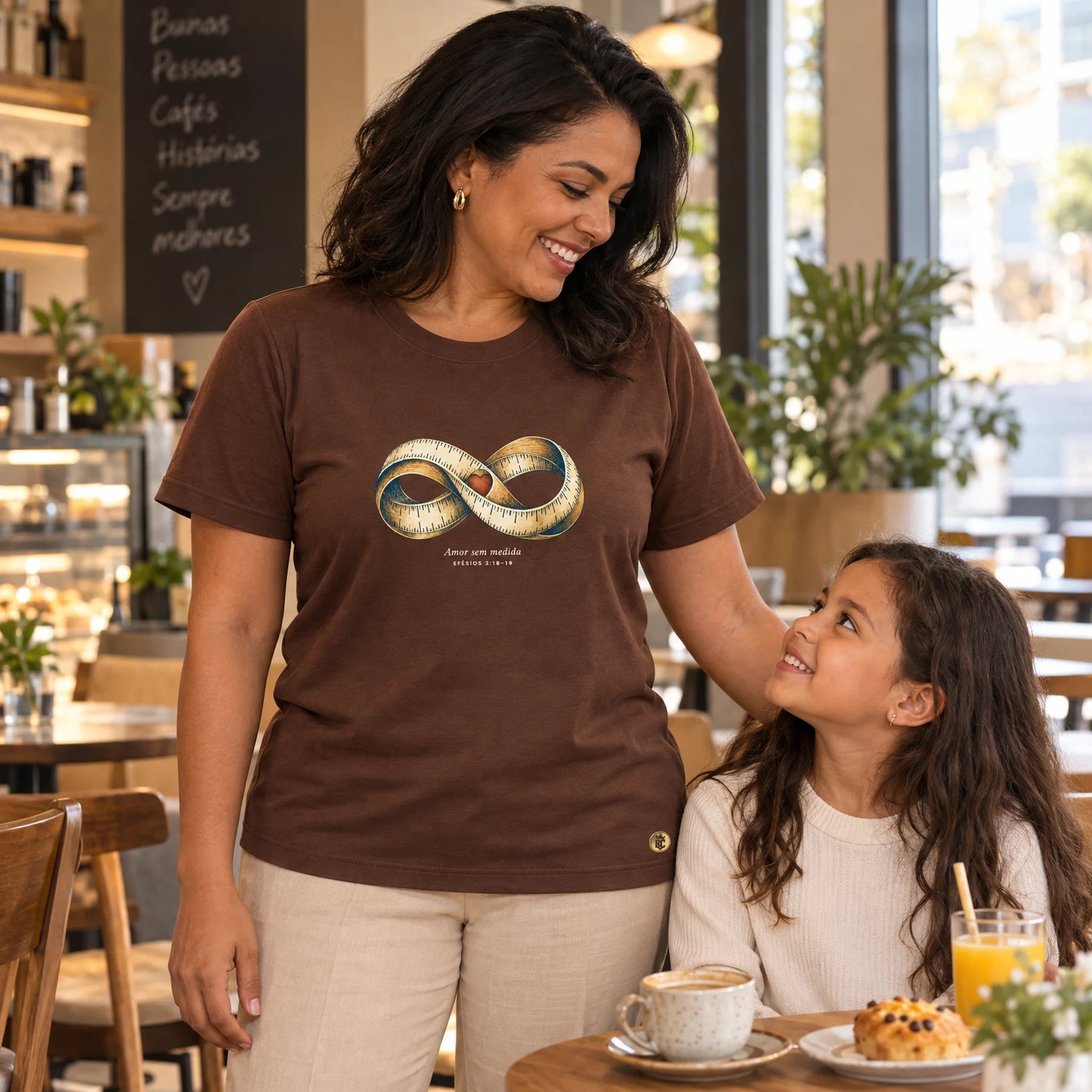 Camiseta Feminina Marrom Amor sem medida
