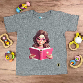 T-Shirt Infantil Cinza Garota Bíblia