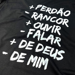 Camiseta Feminina Preta Mais Perdão Menos Rancor