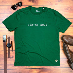 Camiseta Masculina Verde Eis-me Aqui