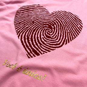 T-Shirt Infantil Rosa Coração Digital Você É Única