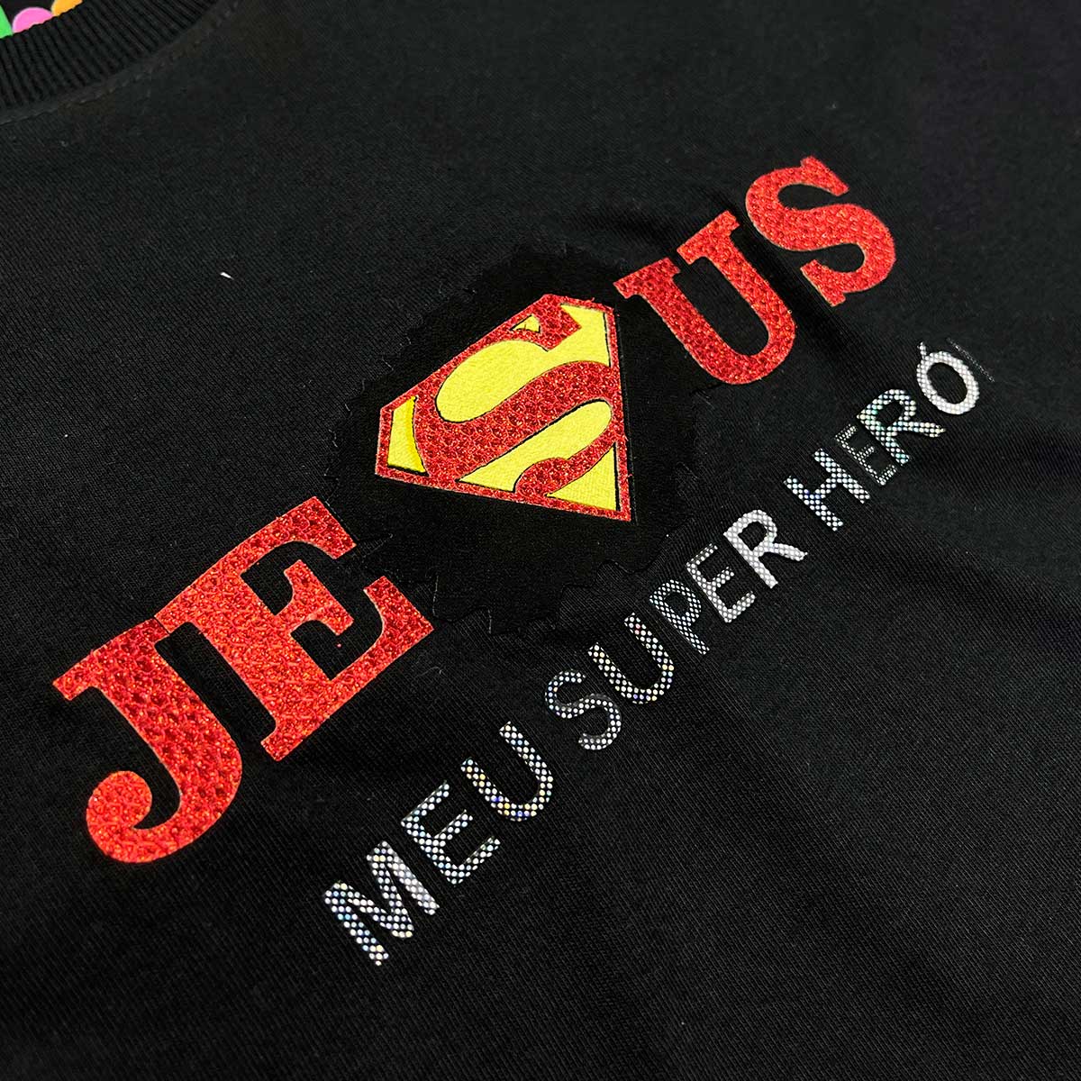 T-Shirt Infantil Preta Jesus Meu Super Herói