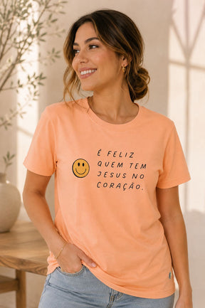 Camiseta Feminina Salmão Jesus no Coração