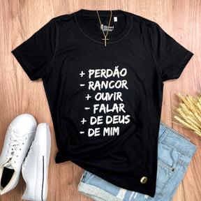 Camiseta Feminina Preta Mais Perdão Menos Rancor