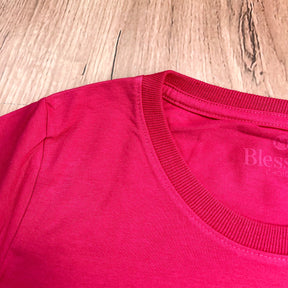 Camiseta Feminina Pink Aplique Camaleão Yeshua