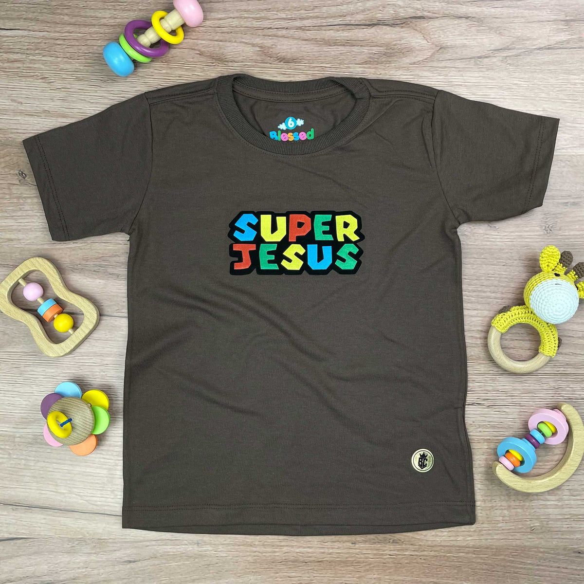 T-Shirt Infantil Marrom Super Jesus