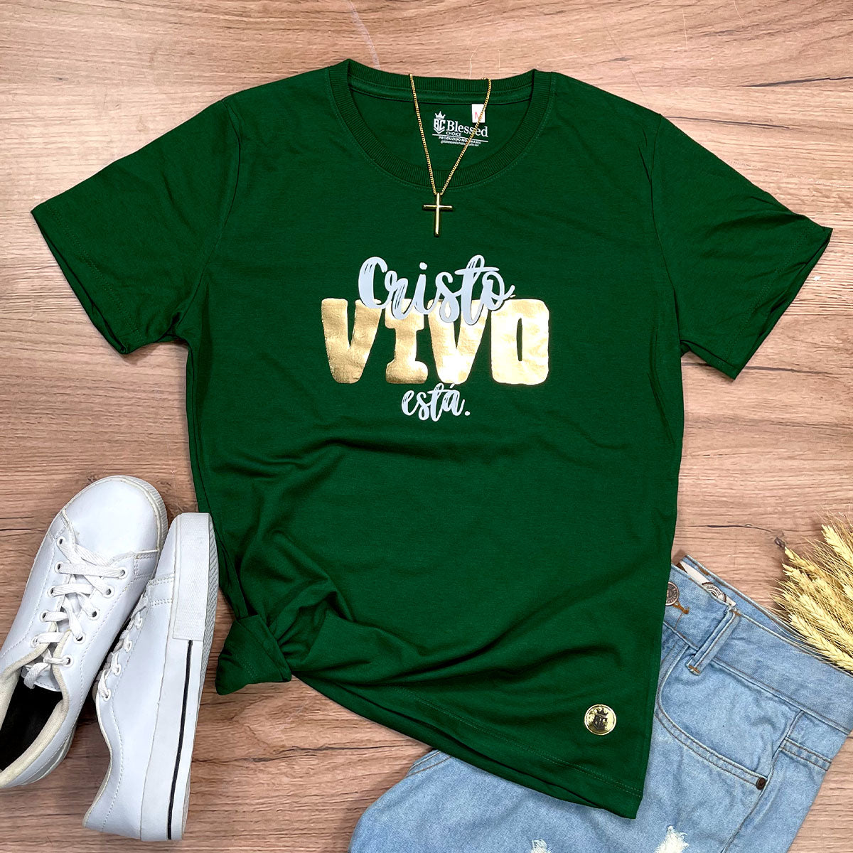 Camiseta Feminina Verde Cristo Vivo Está