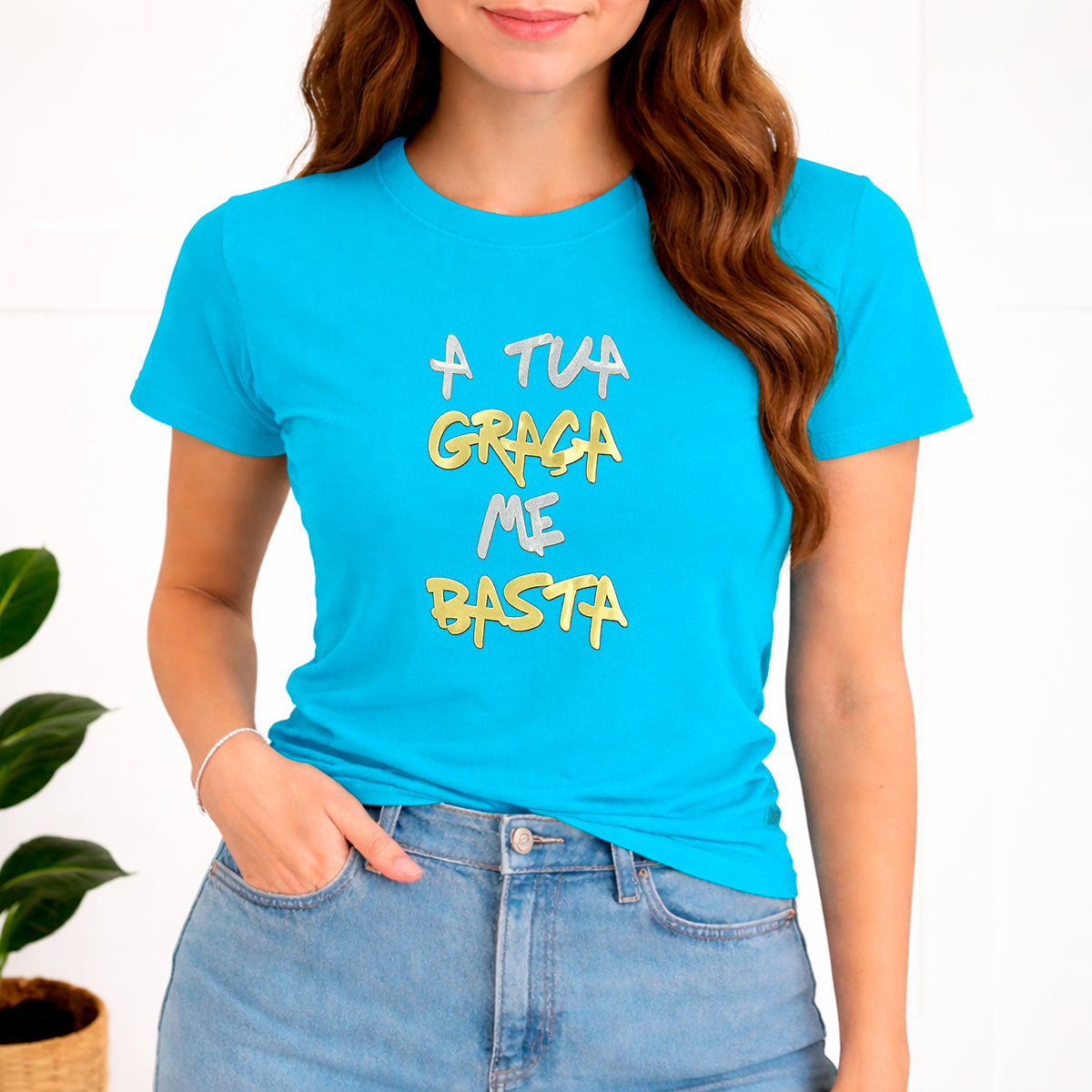 Camiseta Feminina Turquesa A Tua Graça Me Basta  Aplique