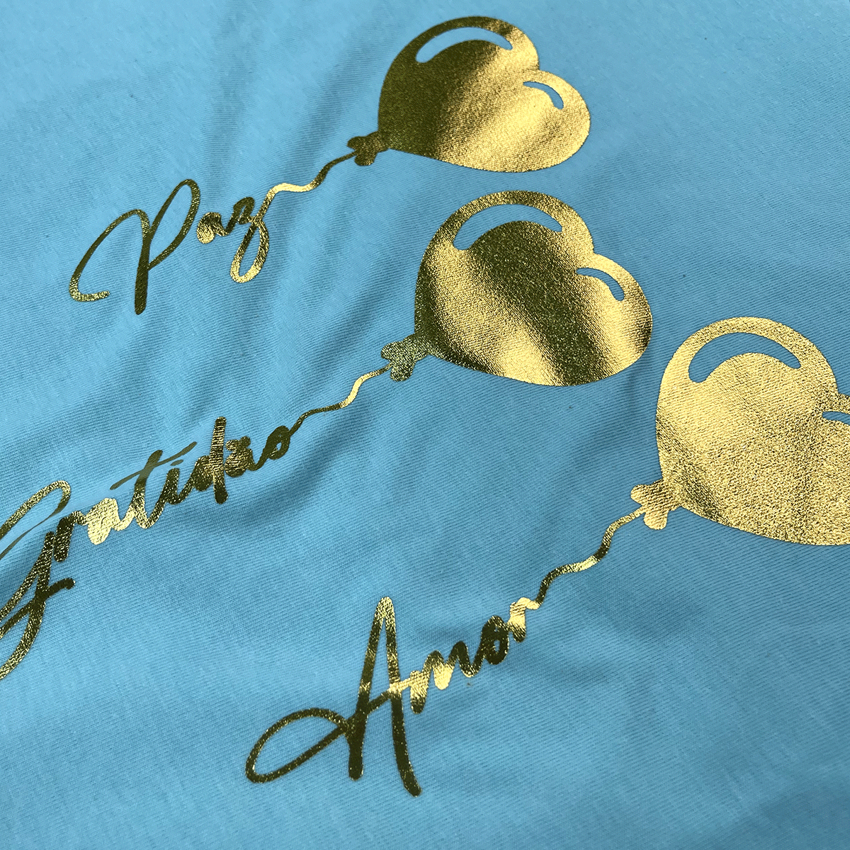 Camiseta Feminina Turquesa Coração Paz Amor Dourado