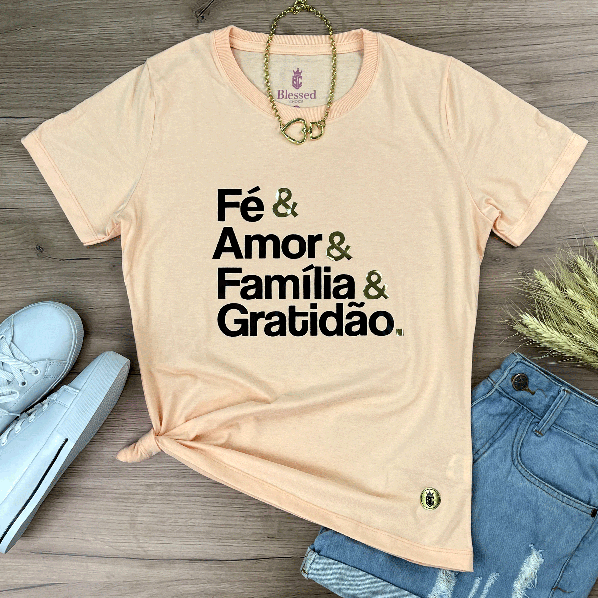 Camiseta Feminina Salmão Fé & Amor Dourado