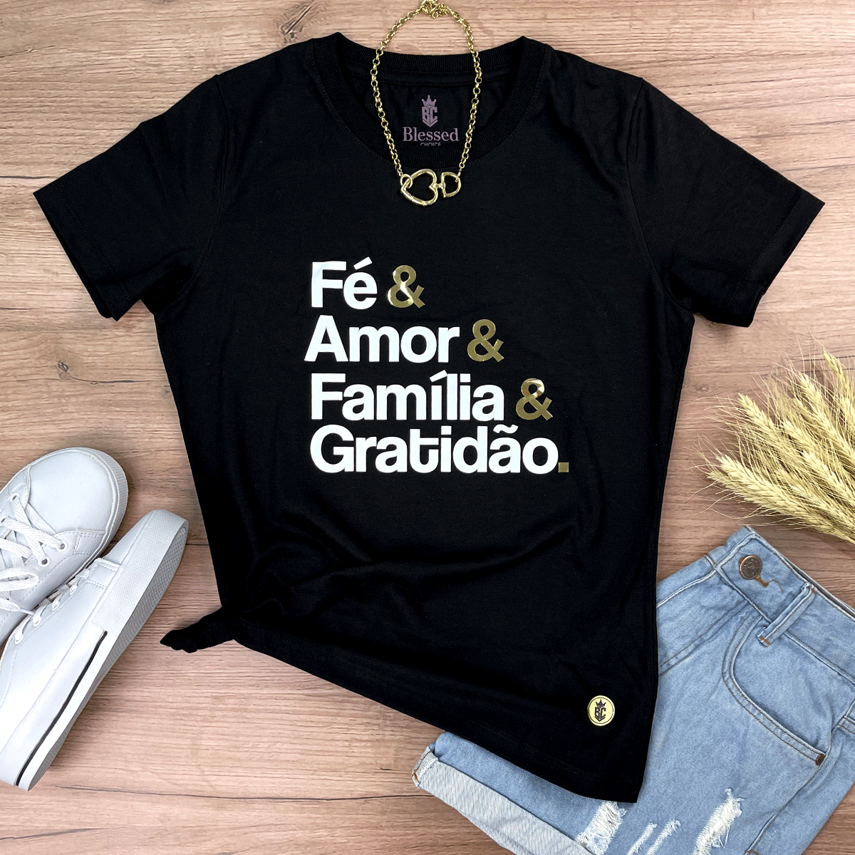 Camiseta Feminina Preta Fé & Amor Dourado