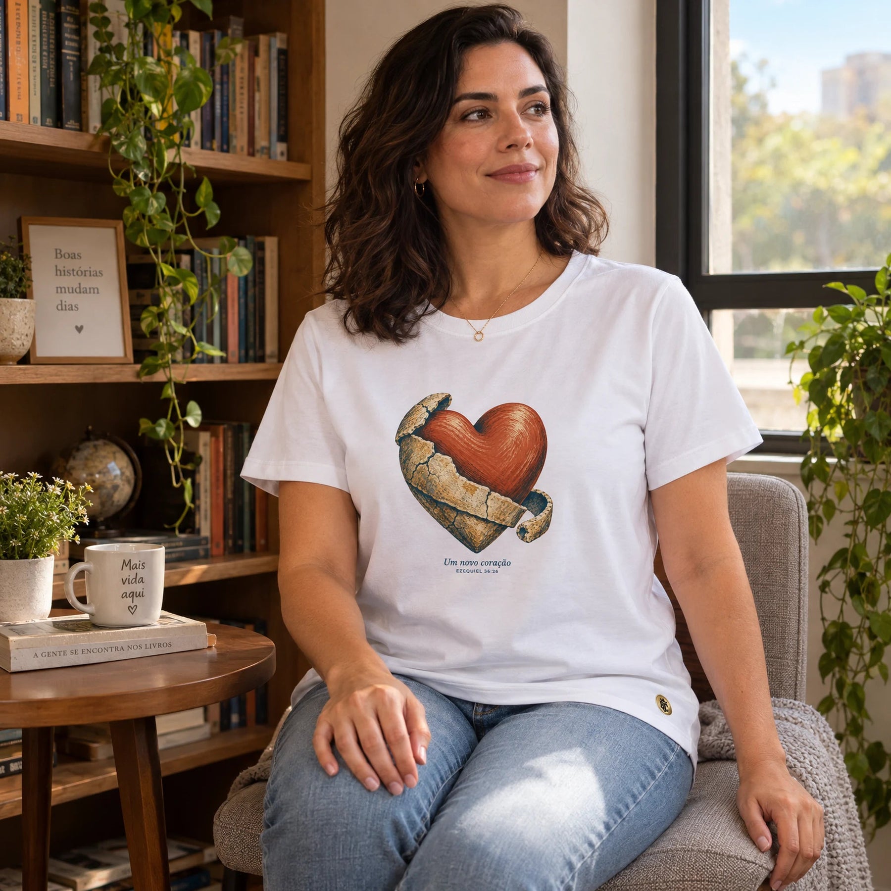 Camiseta Feminina Branca Um novo coração
