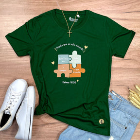 Camiseta Feminina Verde Quebra-Cabeça Ainda Que Eu Não Entenda