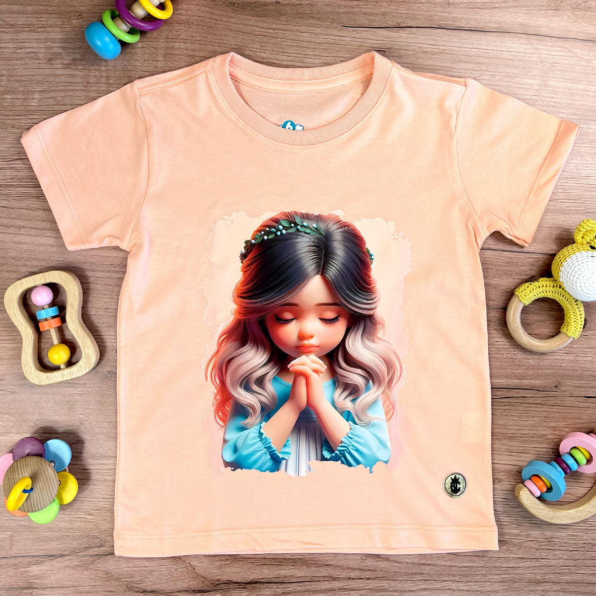 T-Shirt Infantil Salmão Menina Orando