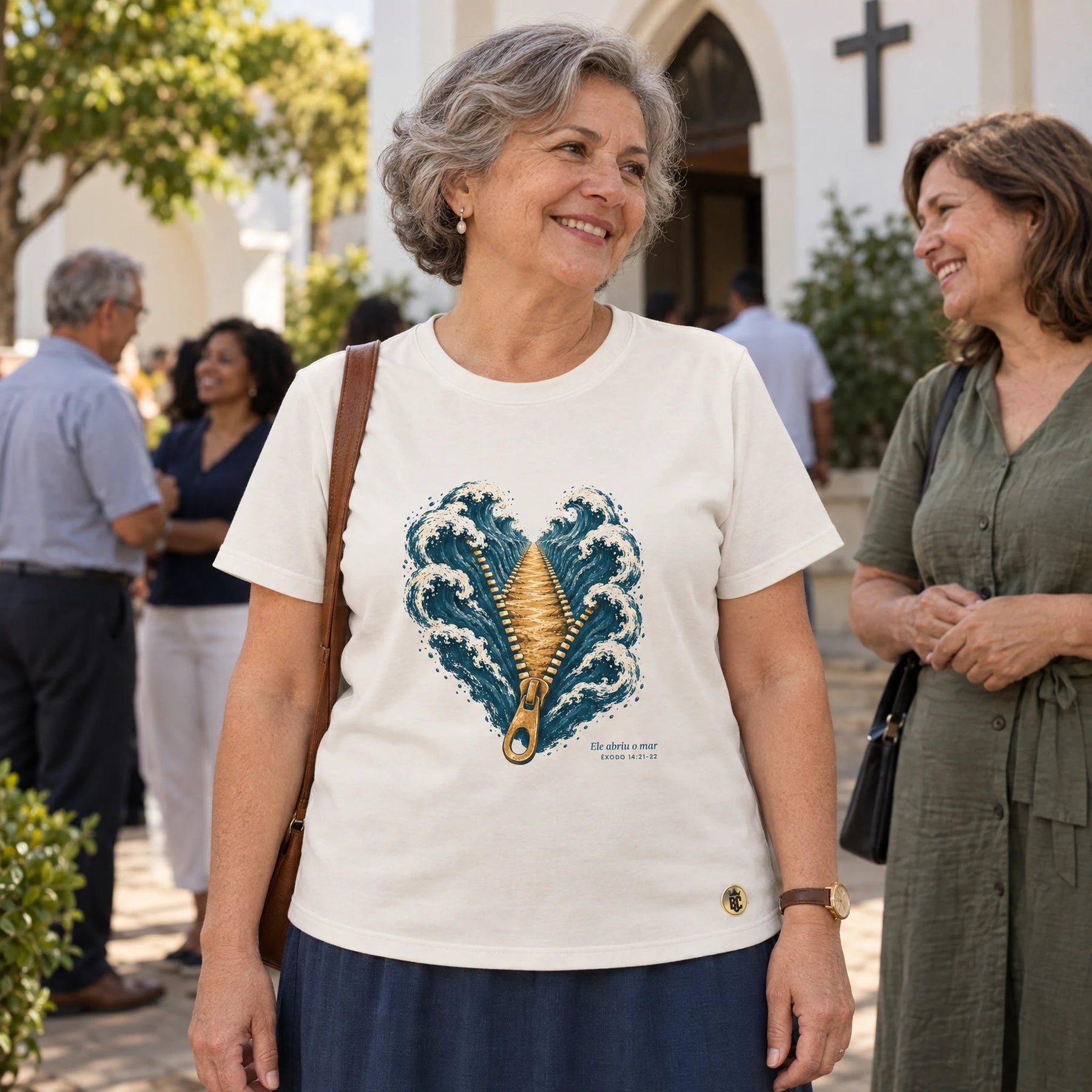 Camiseta Feminina Off White Ele abriu o mar