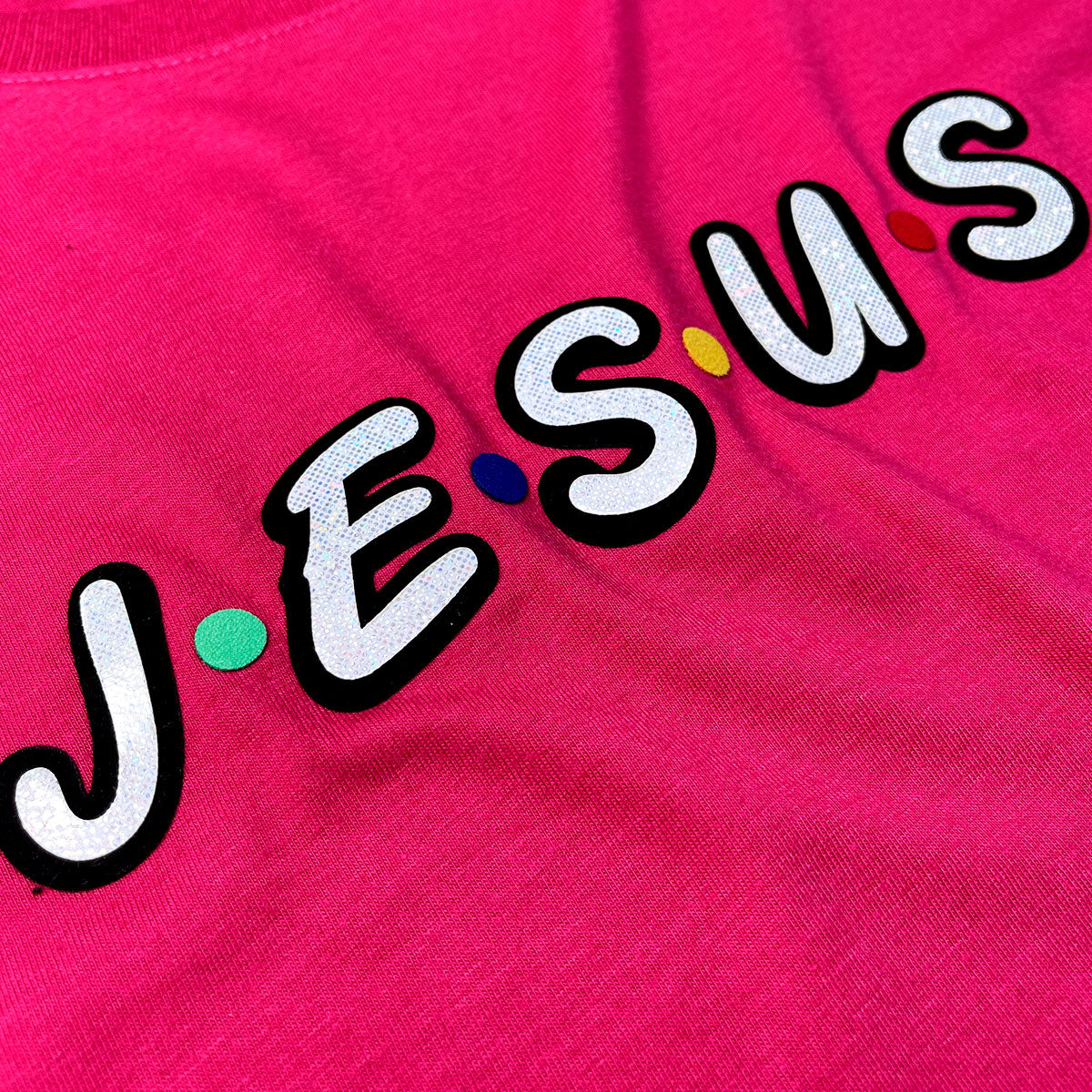 Camiseta Feminina Pink Aplique J.E.S.U.S