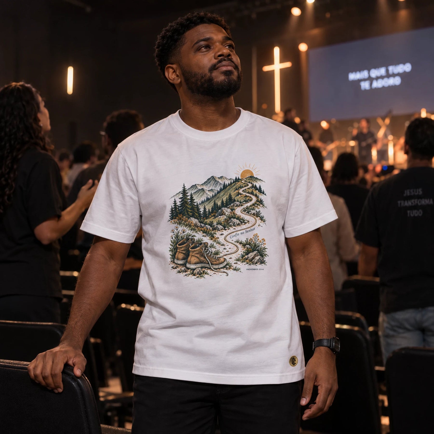 Camiseta Masculina Branca Confie no Senhor