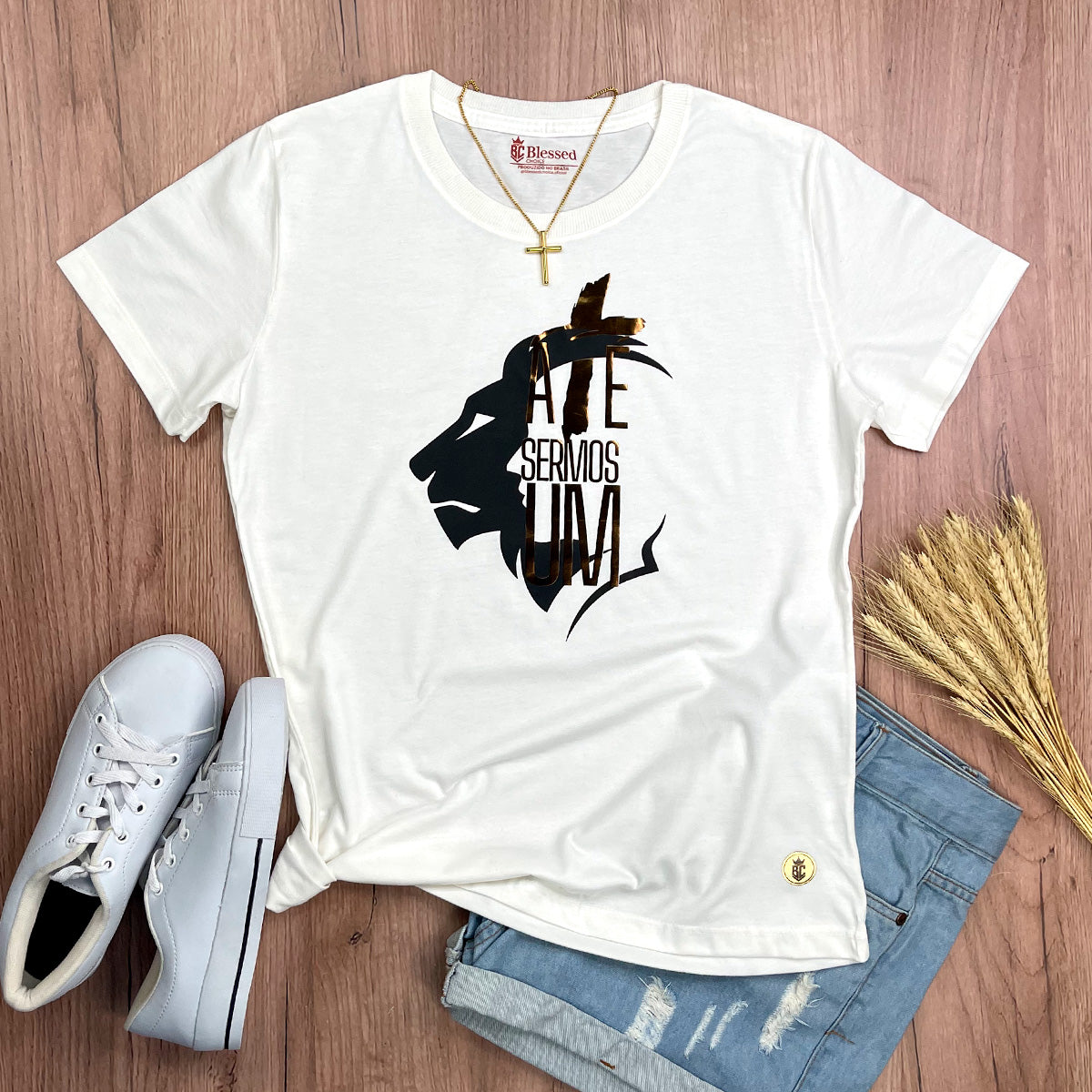 Camiseta Feminina Off White Até Sermos Um