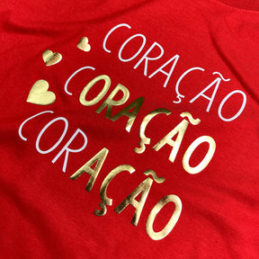 Camiseta Feminina Vermelha Coração Oração Ação Dourado