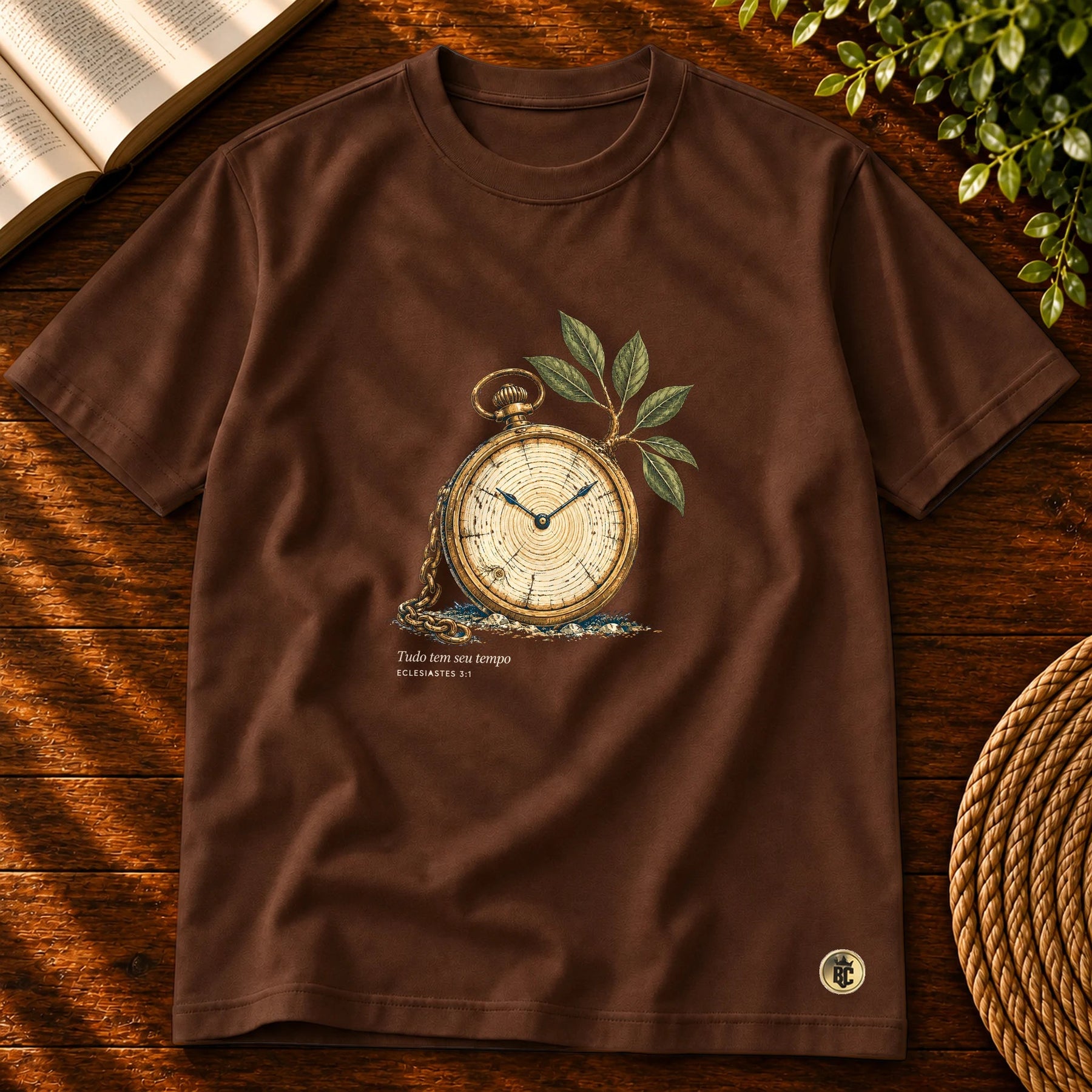Camiseta Masculina Marrom Tudo tem seu tempo