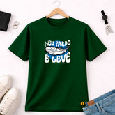Camiseta Masculina Verde Meu Fardo é Leve