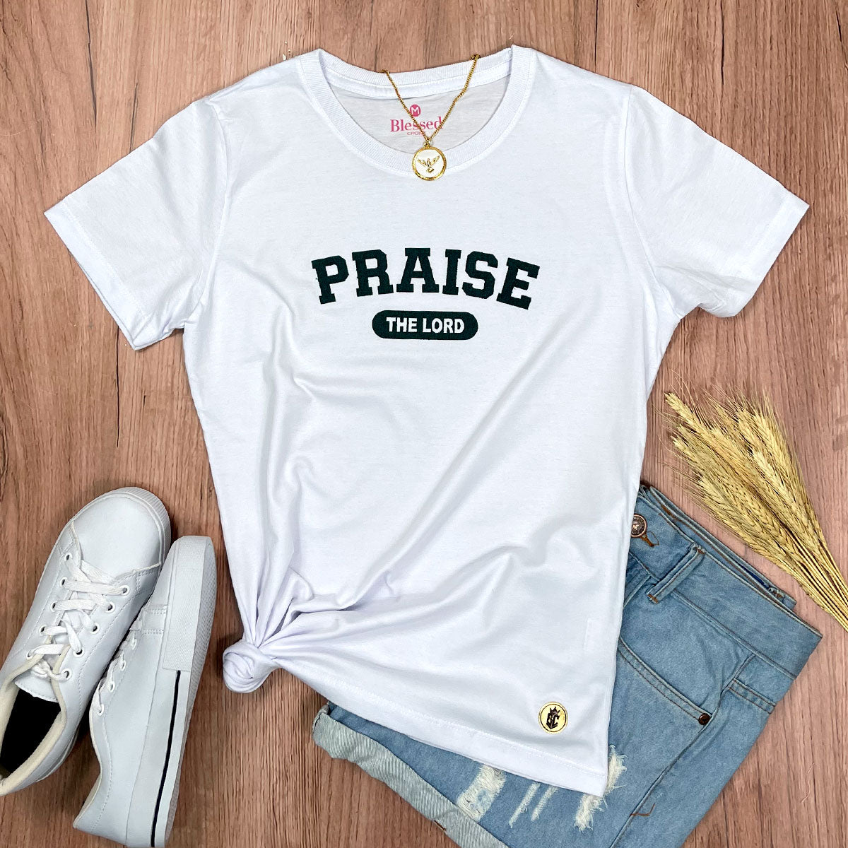 Camiseta Feminina Branca Praise The Lord