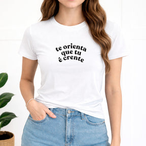 Camiseta Feminina Branca Te Orienta Que tu é Crente
