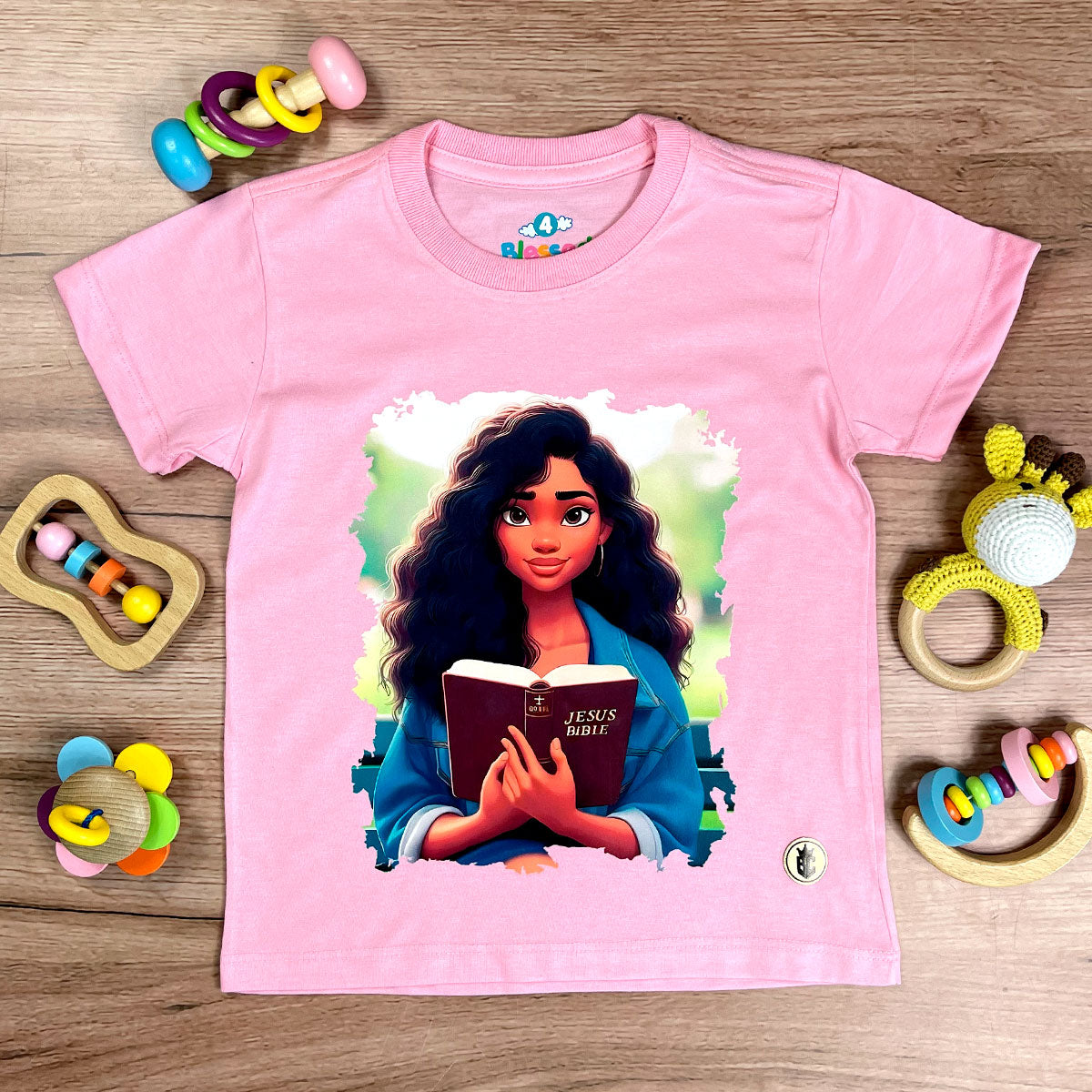 T-Shirt Infantil Rosa Garota Bíblia Vinho
