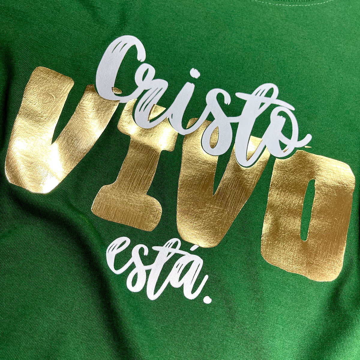 Camiseta Feminina Verde Cristo Vivo Está