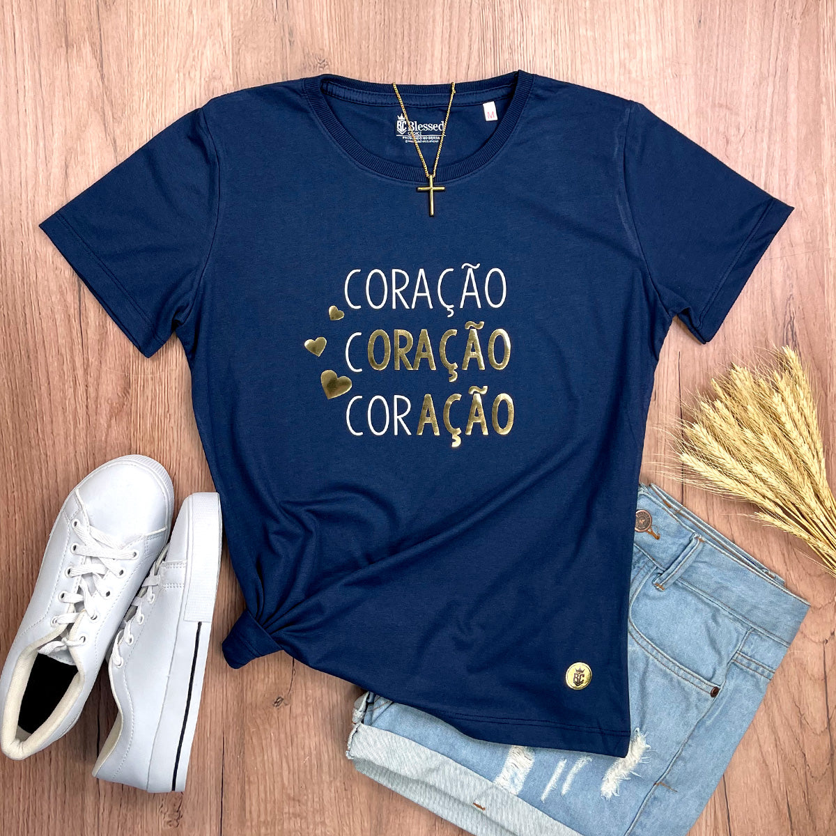 Camiseta Feminina Azul Coração Oração Ação Dourado