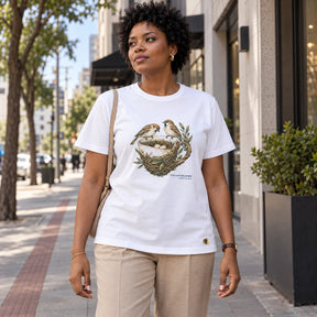 Camiseta Feminina Branca O Pai cuida dos pardais