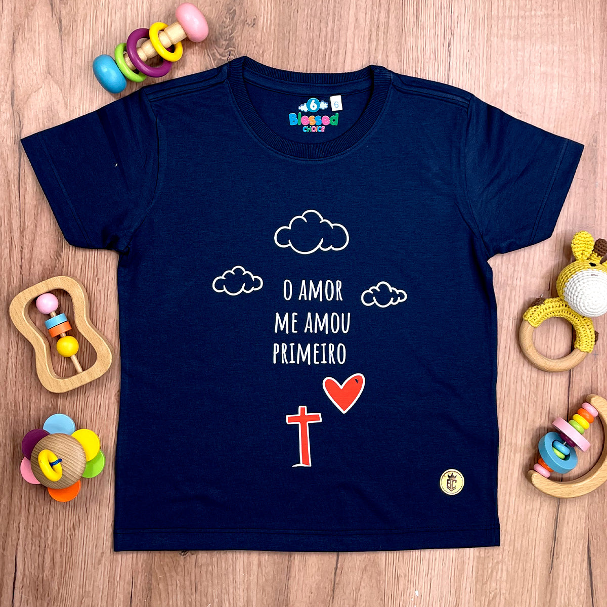 T-Shirt Infantil Azul Desenho O Amor Me Amou