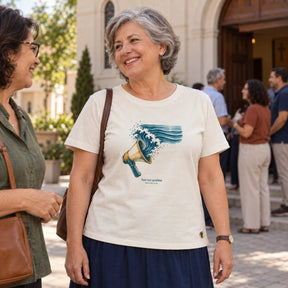 Camiseta Feminina Off White Sua voz acalma